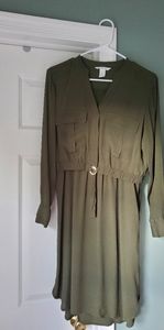 H&M | Maternity/nursing dress